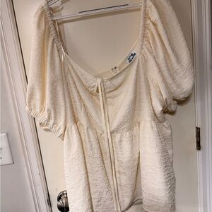 Textured Puff-Sleeve Peasant Tunic - Cream